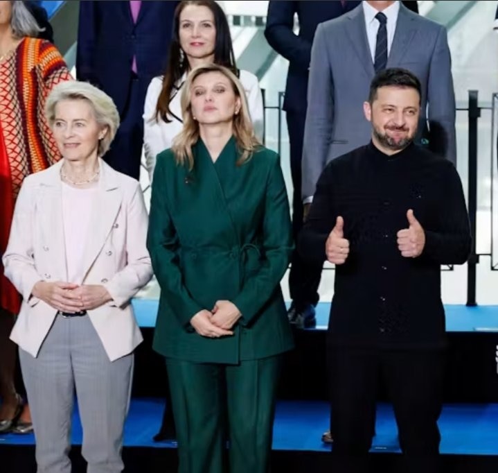😡 ZELENSKY DEMANDE AUX PENSIONNÉS EUROPÉENS DE PAYER 4 € PAR MOIS À LA FONDATION DE SA FEMME… POUR ...