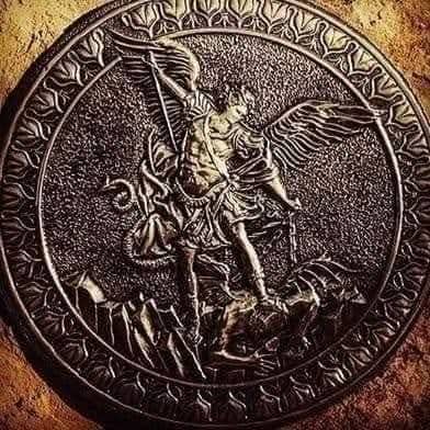 ...Engenheira ✝️ Cristã...
CRUX SACRA SIT MIHI LUX. Non draco sit mihi dux. Vade retro Sátana!
'São Miguel Arcanjo, defe...