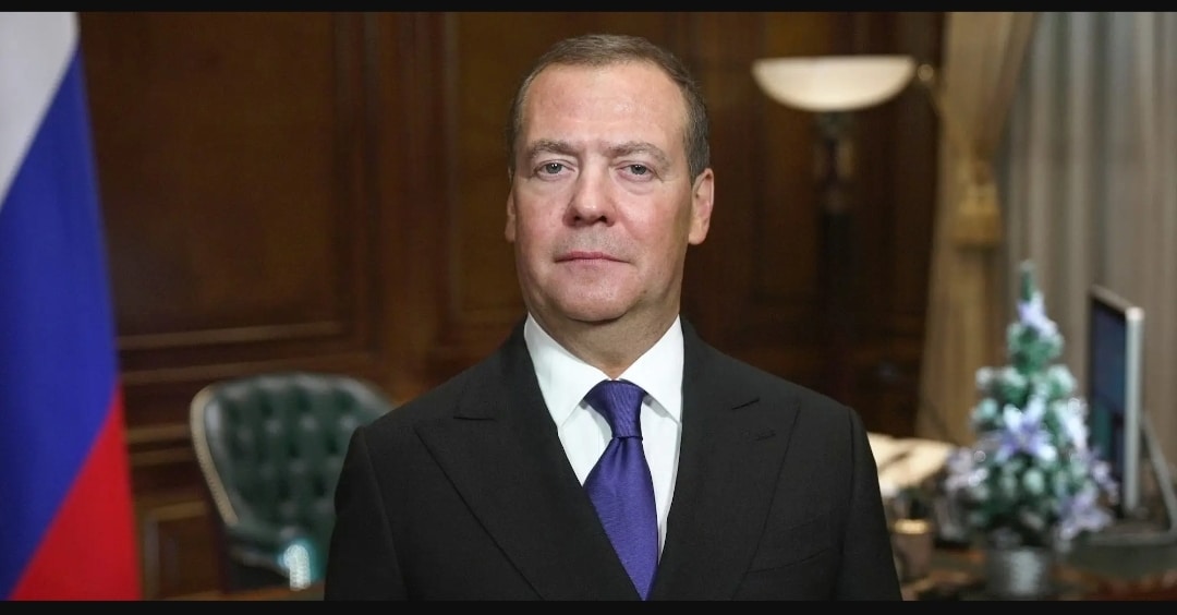 #DMITRYMEDVEDEV:

"The capture of #Konstantinovka is a clear victory for our soldiers. It marks an i...