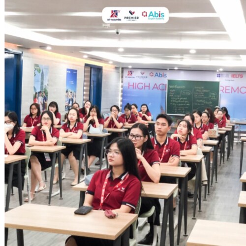 Đội ngũ học thuật Kỳ Nguyên gồm giáo viên Việt Nam và nước ngoài có đến 10 năm kinh nghiệm trong lĩnh vực giáo dục, sở h...