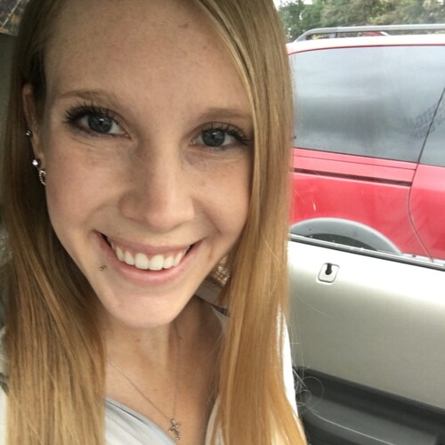 Concervative pro life Christian and a Trump fan 🇺🇸❤️ #trumpgirl #fightforpresidenttrump #saveamerica