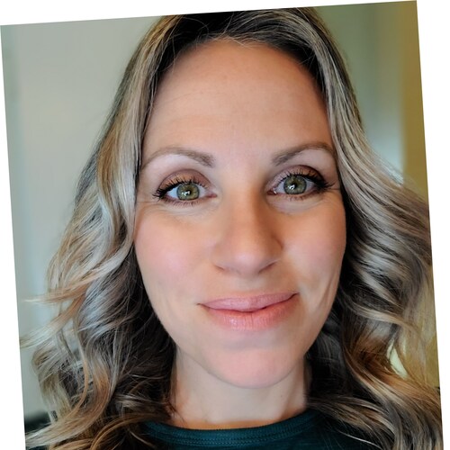 Wellness advocate
Mama of 3 looking for simplicity
Truth teller, red piller
Presenting real life 
--Always grow, learn to let go, stay wild but become wise--
