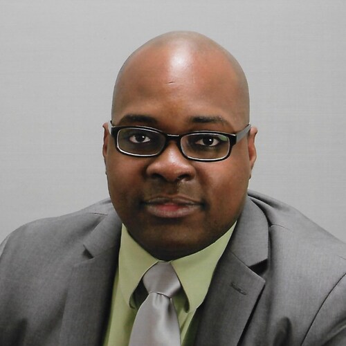 @CarnegieMellon and @AmericanU graduate, B.S. in math, M.S in #analytics.  Christian and Conservative. 
@Steelers, @Peng...