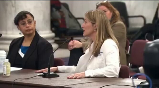 💥Boom!💣
Dr. Mary Bowden was testifying at Senator Johnson’s hearing.  She was suspended from her h...