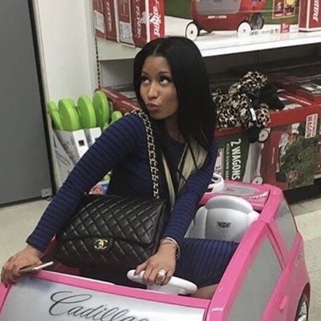 this app gives me more reasons to hate it every minute 