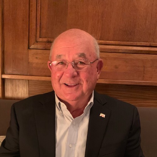 Chemical Engineer grad from Syracuse University          founder of Cadence Environmental Energy and RiteAire Marine.