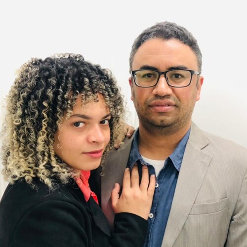 sou uma pessoa carismática e verdadeira que não aceita a hipocrisia política dos esquerdopatas sejam socialistas ou comu...