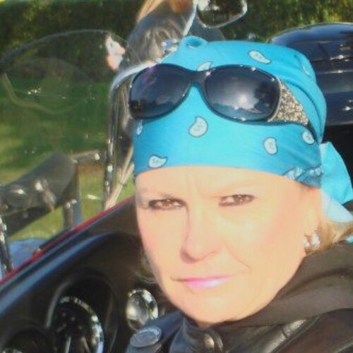 Wife ❤️Mother. Grandmother 👯‍♀️ . Christian✝️ Trump Supporter. Conservative. 🇺🇸