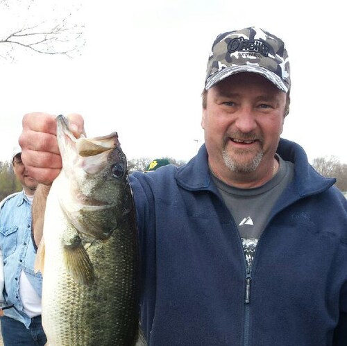 I’m married to my elementary school sweetheart for 38 years. I believe in God, Family and country! Please no DMs or you’...