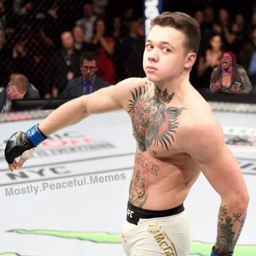 Vegas Living, Twitter hating,   Michigan loving wild man. Hate the Fake News  Hunter Biden’s laptop is real