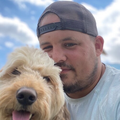 I am here to make you laugh and be better everyday. Memes, Laugh and Love