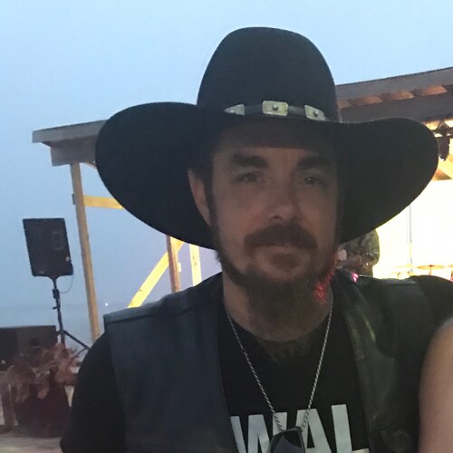 The only good commie is a dead one!