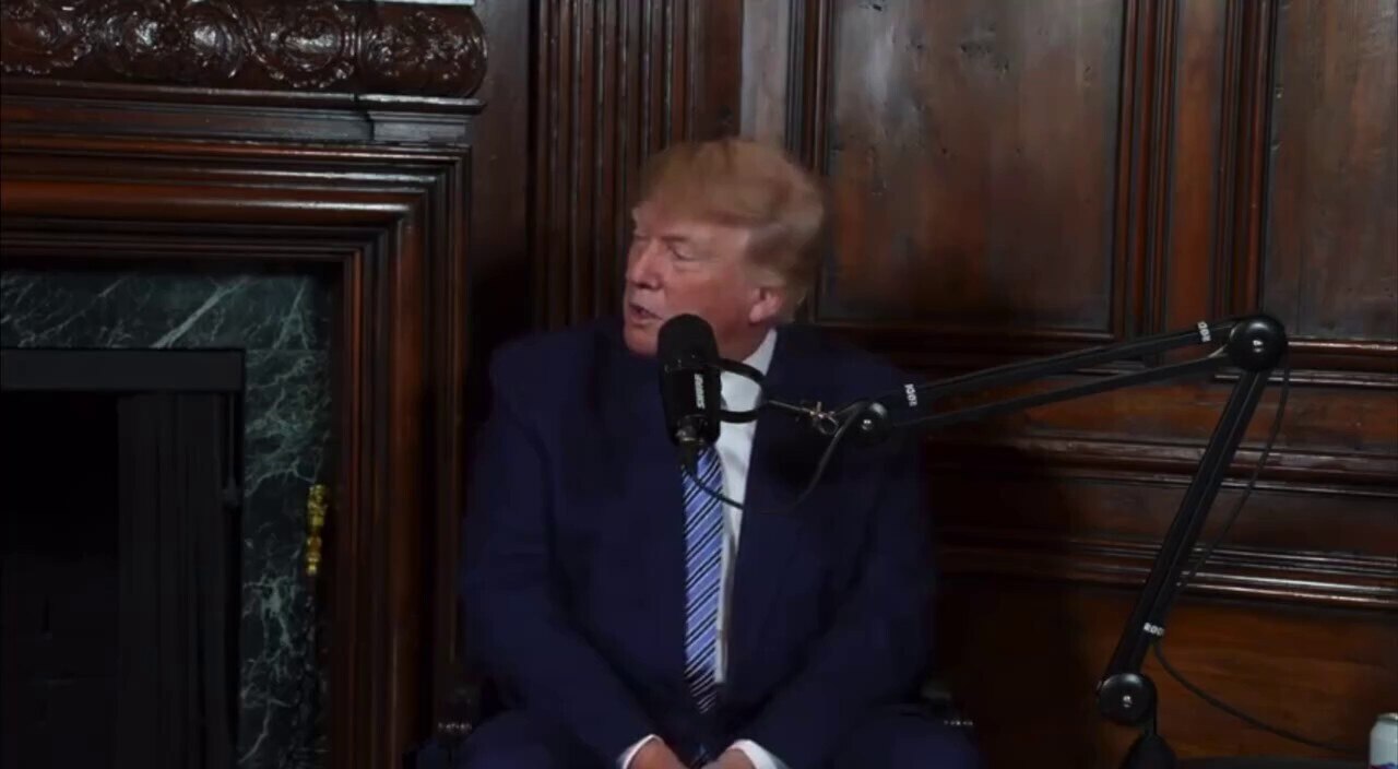 President Trump:

Hold on I’m coming....

😂😂😂😂
