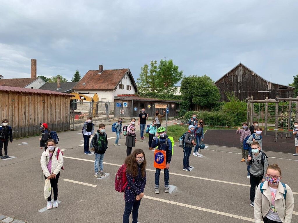 Wir dürfen niemals vergessen, was den Kindern "im Namen der Wissenschaft" angetan wurde.

t.me/Rosen...