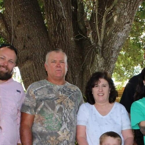mom of 4 girls. married . I love america. I love God.