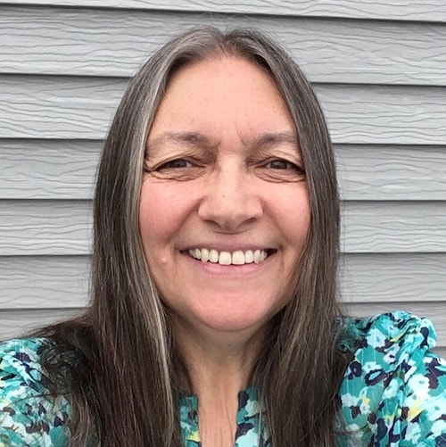 Patriotic seeker of the truth. Proud widow of a US Marine.  Immigrant from the UK who wants to see America free and prou...