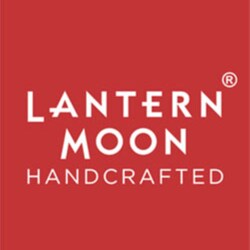 Keeping in mind the love of a crafter for the creative craft of knitting and crochet, Lantern Moon recreates the magic.