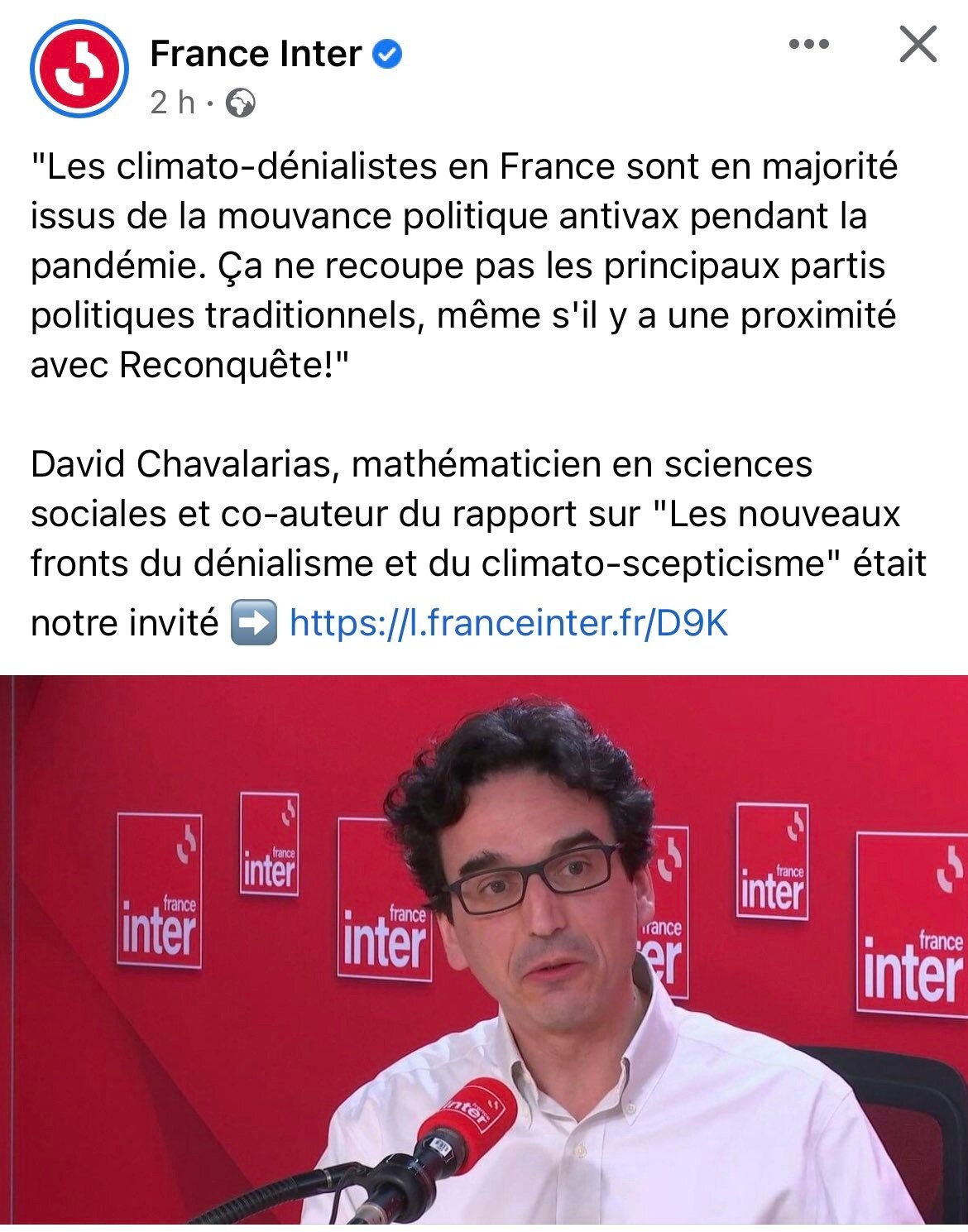 Les gens qui ne gobent pas les bobards des propagandes vaccinales et climato-catastrophistes ont peut-être pas raison sur tout, mais ils ont un sens critique aigu.
C’est chiant, hein ? 😀
Pas besoin de les discréditer avec le sophisme classique “extrême-droite“, “mouvance”, etc.