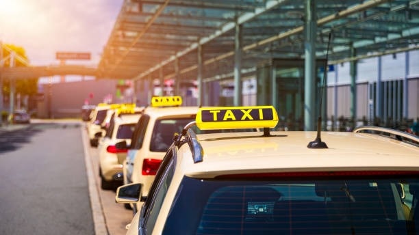 How Exactly Does A Taxi Company Work?

Taxi companies match passengers with drivers who are willin...