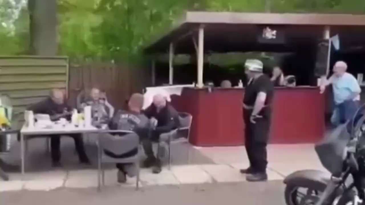 Die besondere Verbundenheit des russischen Motorrad- und Rockerclubs „Nachtwölfe“ zur russischen Reg...