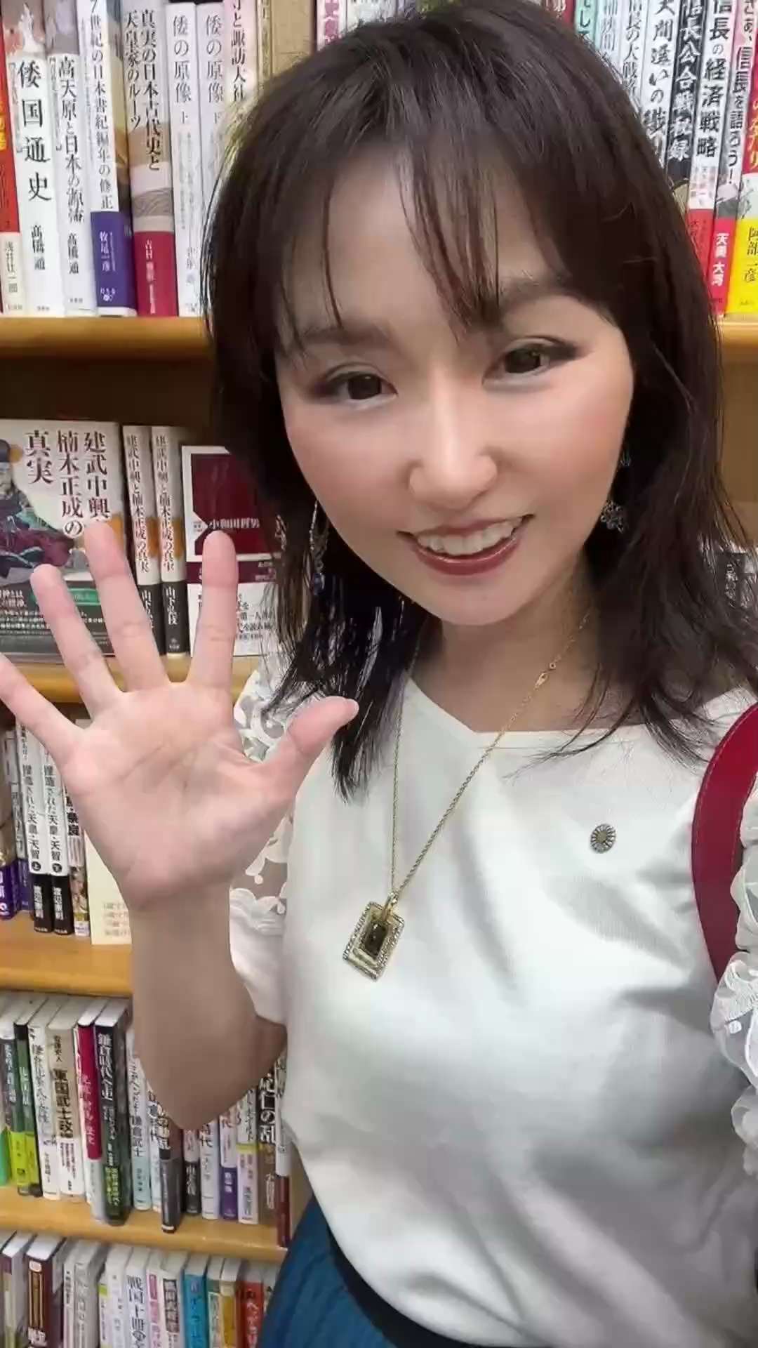 戦後自虐史観を粉砕した拙著『建武中興と楠木正成の真実』は、紀伊國屋新宿本店、ジュンク堂池袋本店始め全国大型書店で続々と面陳、平積み！
Amazonはコチラからお求めください👇
 https://am...