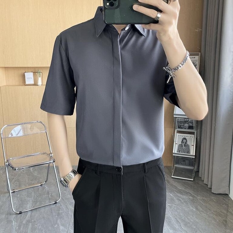 Lịch sử giá Áo sơ mi cổ vest đen tay lửng  sơmi lụa cổ vest tay ngắn màu  đen  đang giảm 271000 tháng 72023  BeeCost