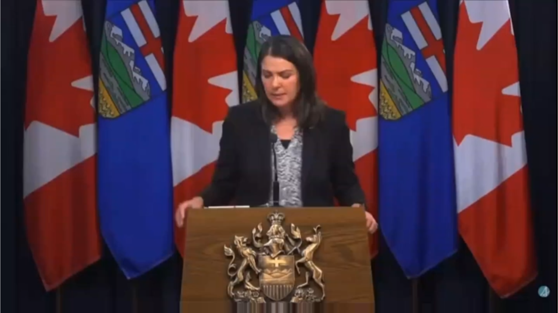 First Major World Politician Apologizes To the Unvaccinated: ‘You Were Right, We Were Wrong’

Daniel...