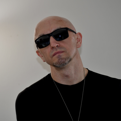 #Author #Filmmaker Russian by birth/ American by choice. 
http://kirillkhrestinin.com
Get my book on Amazon https://amazon.com/dp/B08C5LHSVY