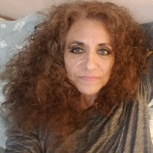 I'm the quintessential American - 1st generation American on my mother's side and colonizers (1630's) on my dad's side.