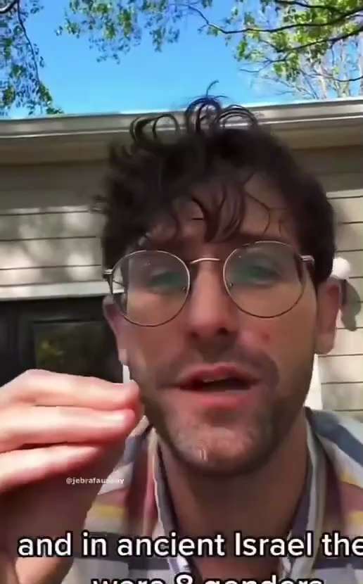 I'M NOT TRANSPHOBIC, I JUST CALL OUT MENTAL ILLNESS WHEN I SEE IT, SUCH AS BELOW 👇

#lgbtq #pedophi...