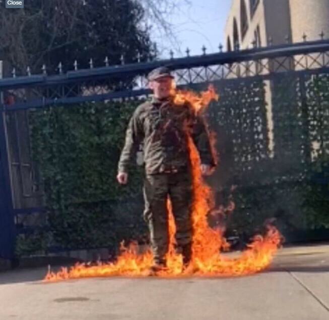 #BREAKING: A US Soldier set himself on fire outside Israel’s embassy in DC as he said he would not b...