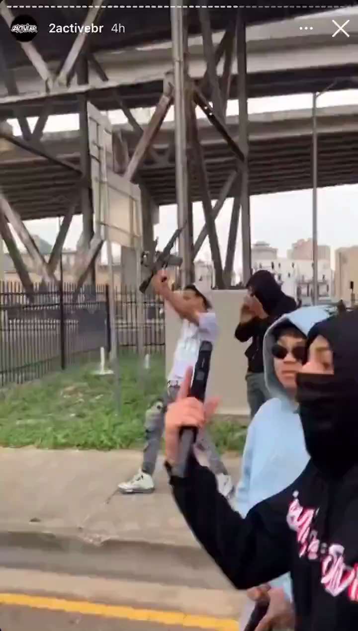 These young gentlemen in Chicago look pleasant 