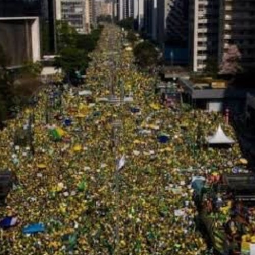 Brazil has become a COMMUNIST NARCODICTATORSHIP. Freedom must be reconquered. #FORALULA