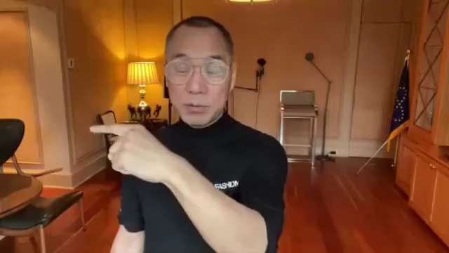 20210508文贵先生GETTR¹：七哥要给所有的战友们．每个人准备一个看不着摸不着，却每个人都想要的礼物……作为6月4号的，新中国联邦一周年礼物．大家猜猜是什么呢？
