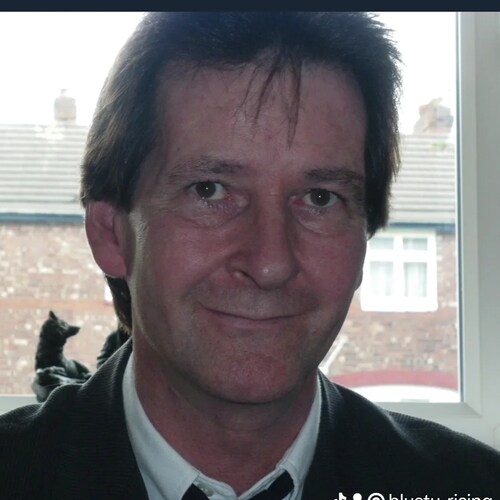 Awake Not Woke I've never had the jab. NEVER will..
Please don't dm me if your looking for a partner. Been there done th...