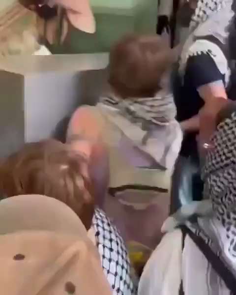 ⬇️🎬 Germany 🇩🇪 proHamas at University in Berlin  

