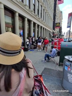 NYC looks like a third-world city, full of vendors selling bootleg goods.