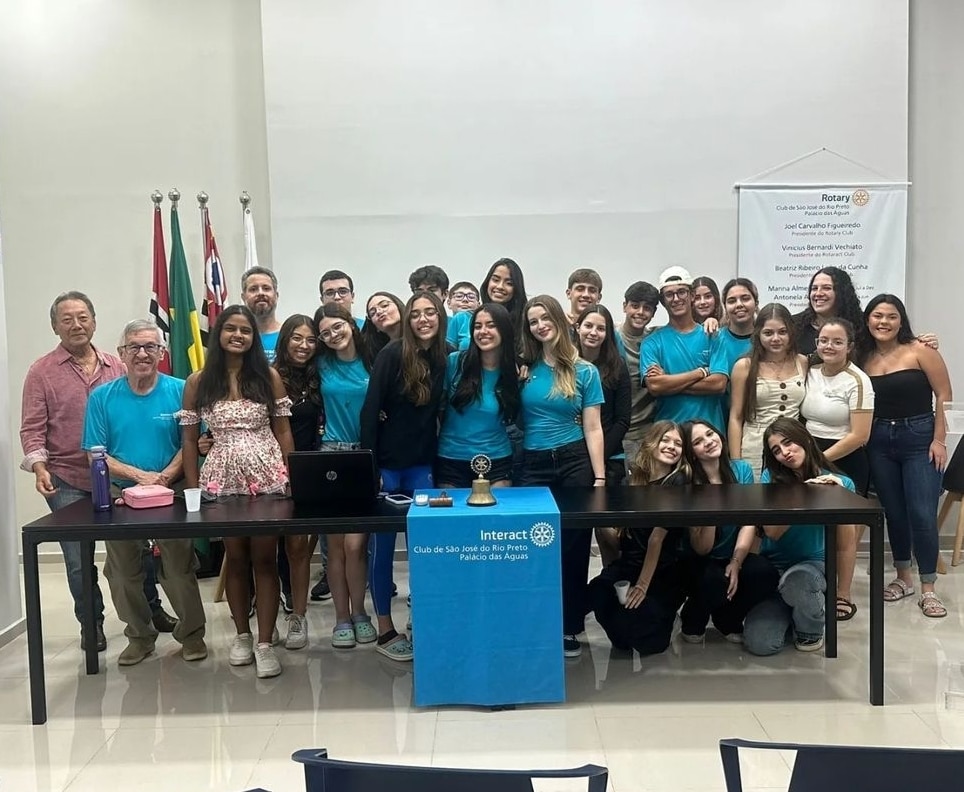 Texto do Interact Club de São José do Rio Preto - Palácio das Águas:

No dia 27 ocorreu uma reunião ...