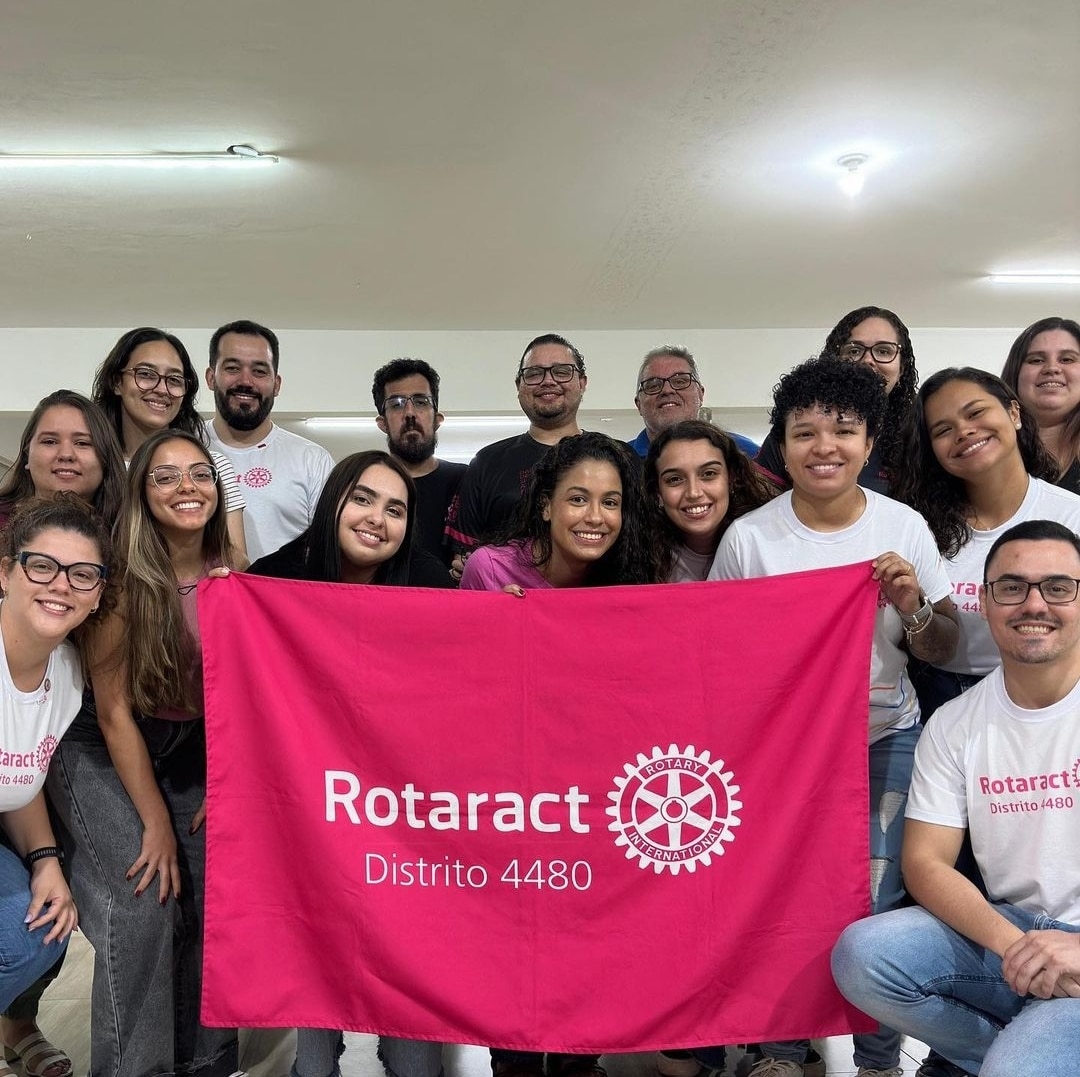 Texto do Rotaract Club de Barretos:

Realizamos hoje a 1º reunião do Rotaract Club de Barretos, com ...