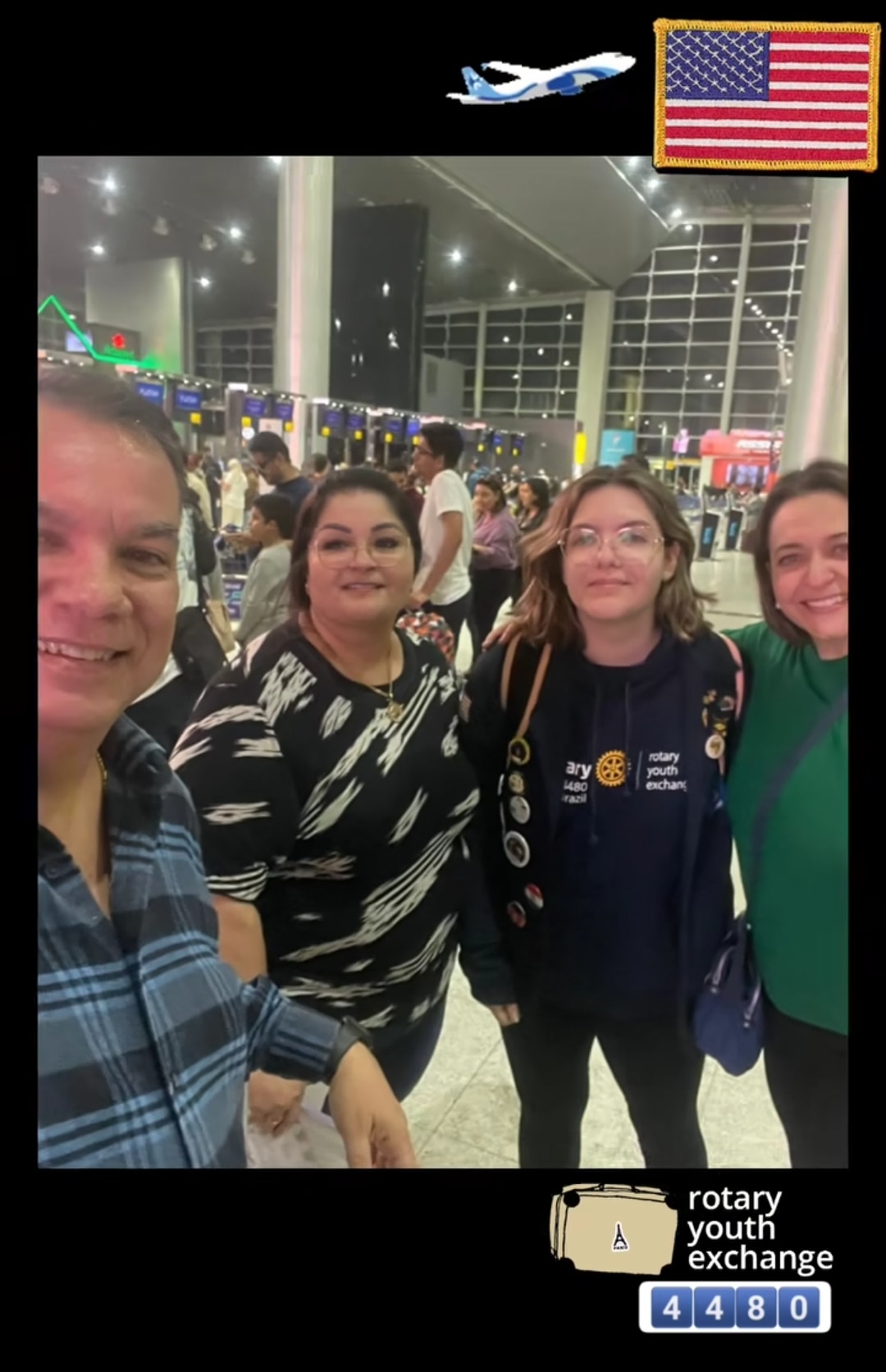 Texto do YEP4480:

Dando sequência ao nosso chegadas e partidas, tivemos o embarque da nossa querida...