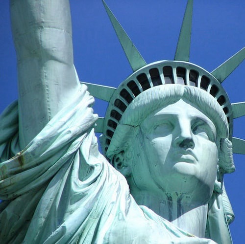 Free Miles Guo! We need the real information !   我们需要真相！我们要有法制， 自由，尊严，体面的生活！