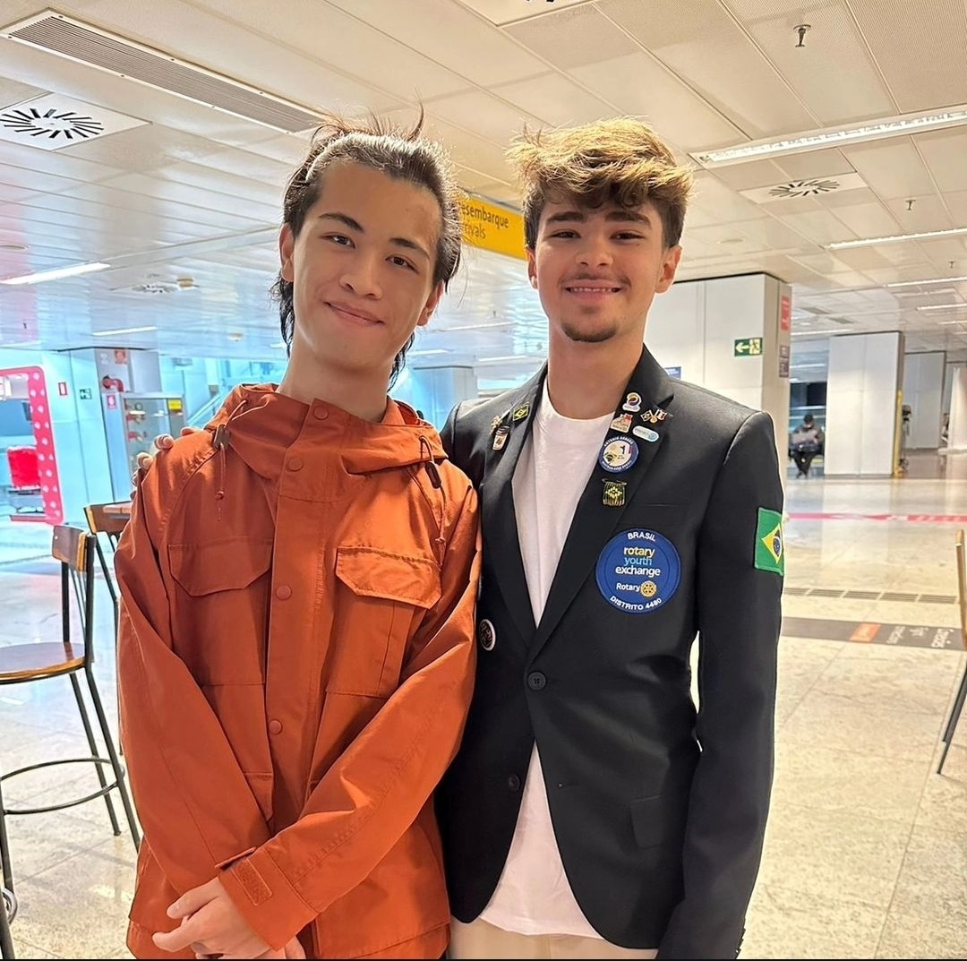 Texto do Rotary Club de São José do Rio Preto - Novas Gerações:

Henry, nosso intercambista "in bond...