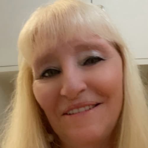 Married 30 plus years, 15 grandkids & 4 great grandkids.  100% America First & support our duly elected President Trump!...