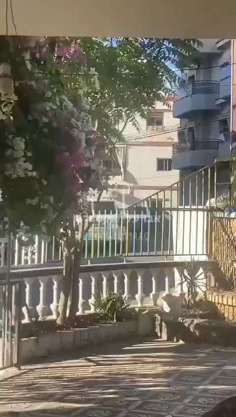 This is not shooting. This is gadgets exploding simultaneously in Beirut.

https://x.com/vicktop55/status/1836669756805468161?t=jOfUEnfvbQNQaGJE-Ryurg&s=19