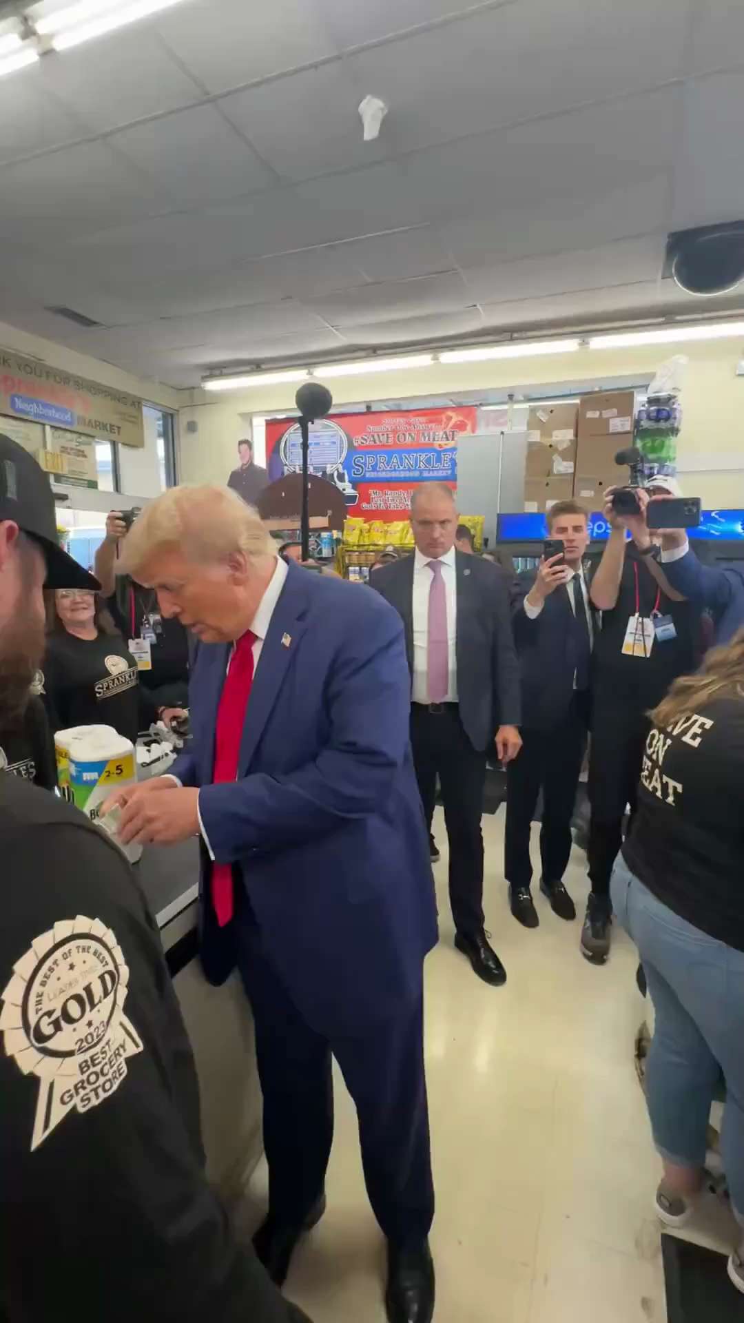 Before a Rally in Pennsylvania...President Trump stops by a grocery store and pays for some grocerie...