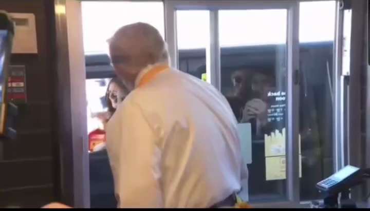 WiseEnough on GETTR : Trump serving customers at a McDonald’s drive thru is gonna win him Pennsylvania 🔥