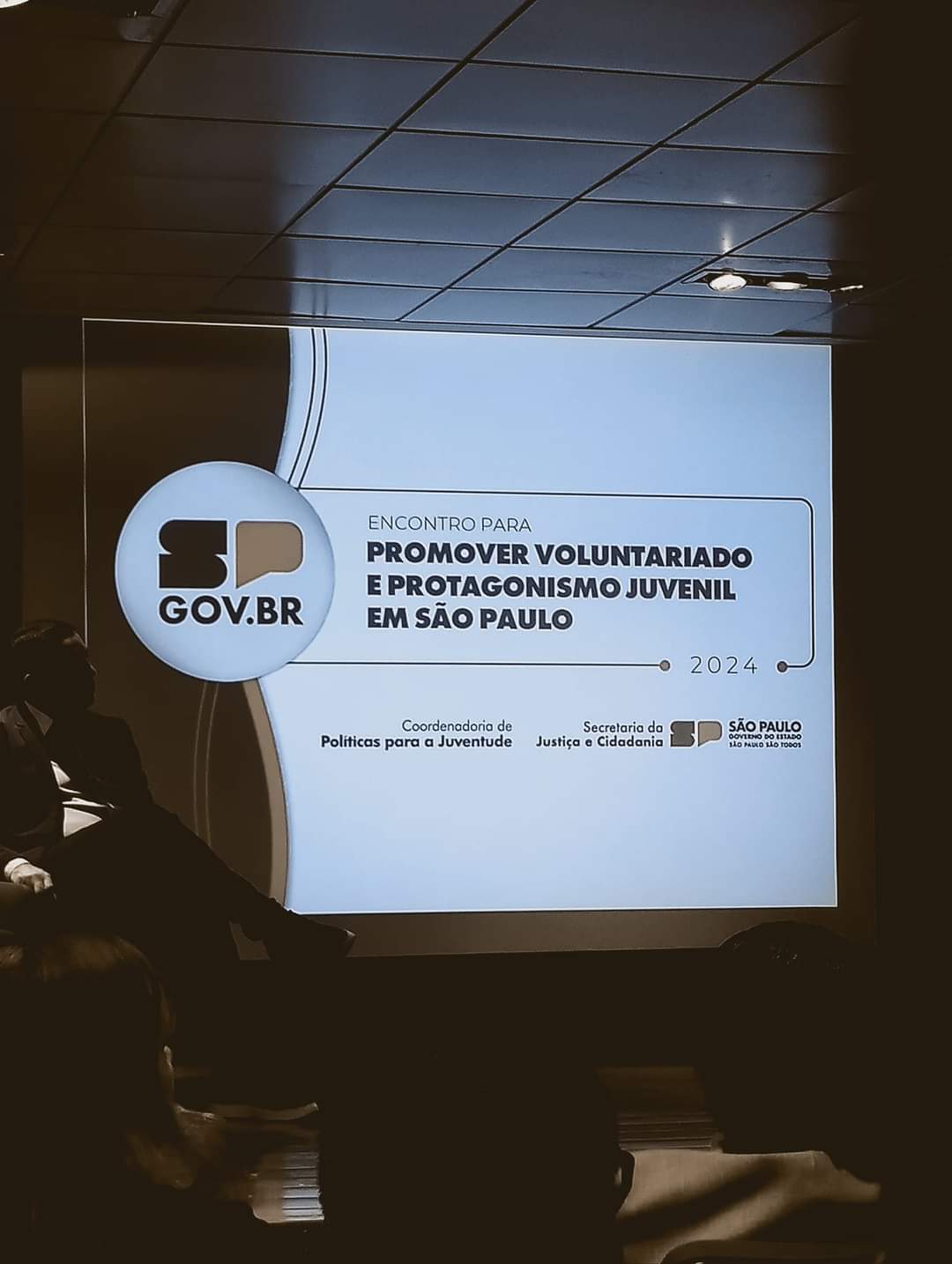 Texto da Primeira Dama do Distrito 4480 - Nelly Bocchini:

Estamos, juntamente com alguns govs, repr...
