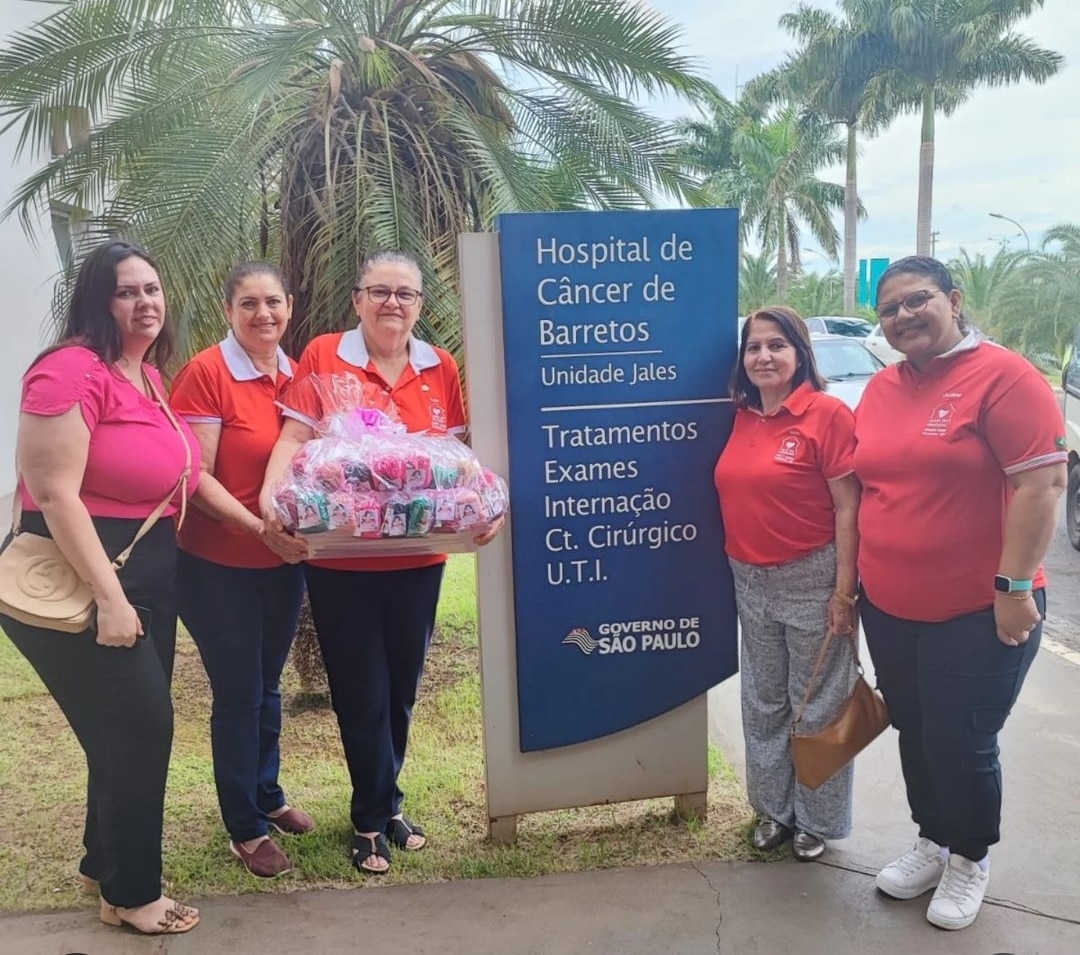 No dia 22 de outubro, a Casa da Amizade de Ouroeste, junto com o Rotary Club de Ouroeste esteve no H...