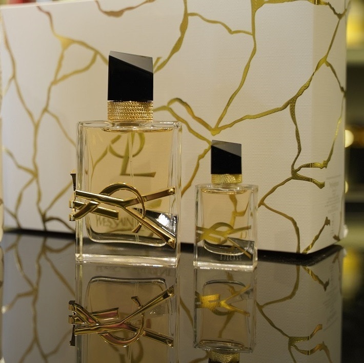 YSL Libre EDP là hương thơm biểu tượng của sự sang trọng, cuốn hút. Bằng sự kết hợp độc đáo giữa cam...