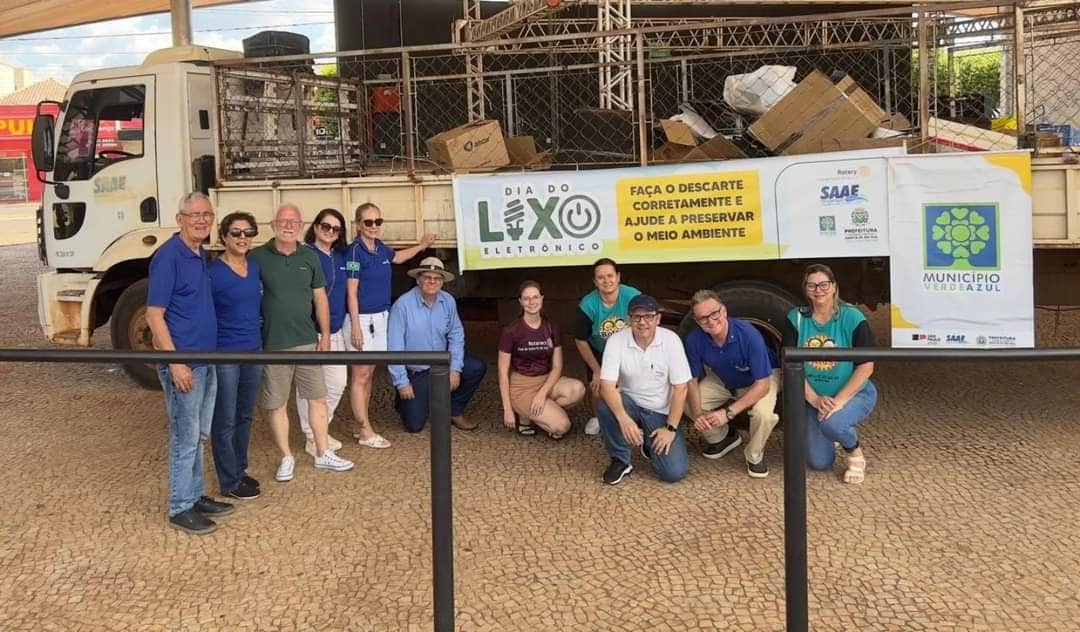 Texto do Rotary Club de Santa Fé do Sul:

No dia 23 de novembro de 2024 foi realizado o DIA DO LIXO ...